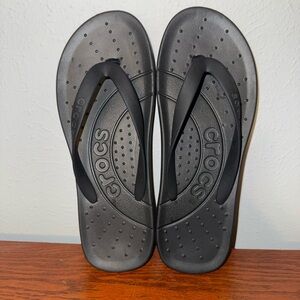 CROCS Classic Black Flip Flops